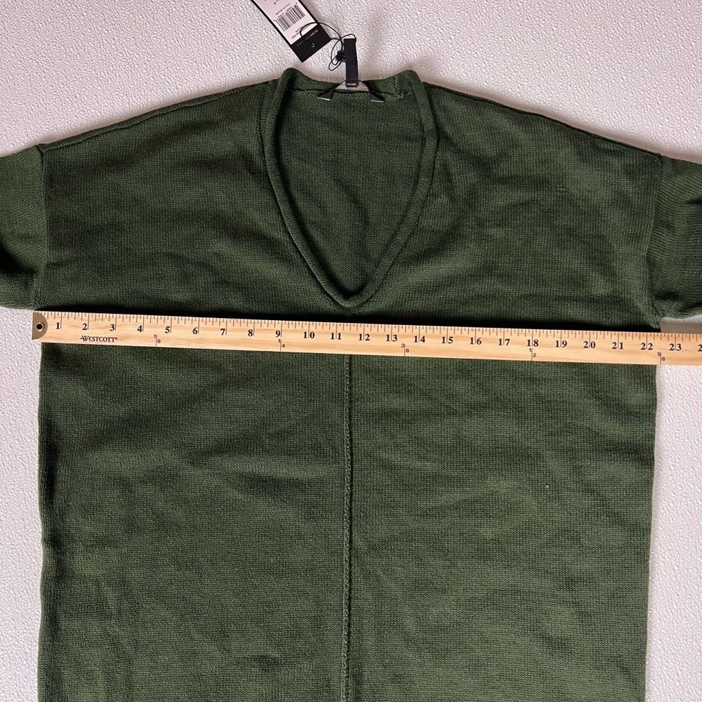 Bcbgmaxazria Olive Green V-Neck Roll Trim Pullover Sweater Size Small NWT - Picture 7 of 12
